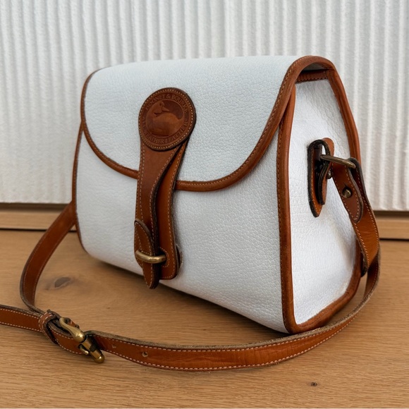 Vintage Dooney & Bourke Essex Crossbody | White & British Tan | AWL USA Made - Picture 2 of 7